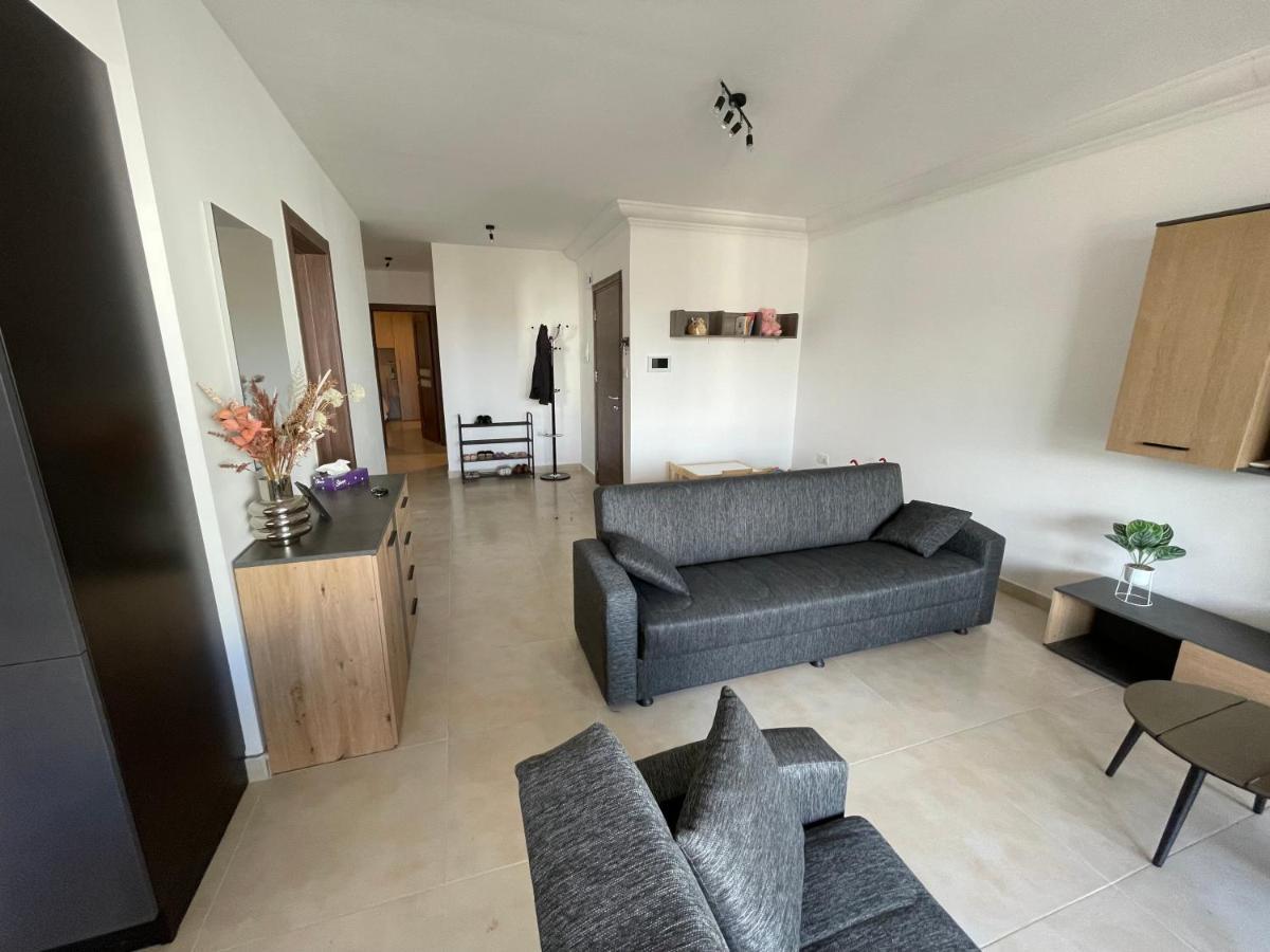 Blue Skies Family Apartment With Terrace セント・ポールズ・ベイ エクステリア 写真